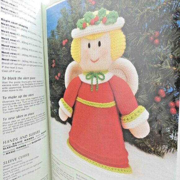 Jean Greenhowe's Storybook Dolls Pattern Booklet Double Knit DIY Vintage 1996 UK - Picture 5 of 9